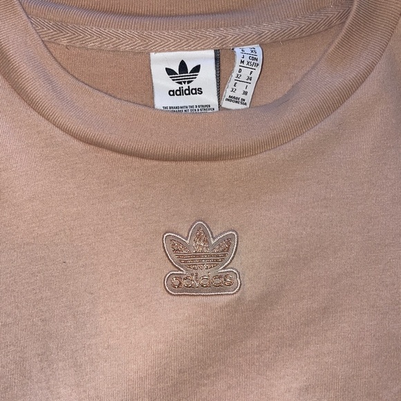 Adidas blush colored crop top - Picture 3 of 8